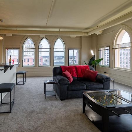 ロチェスターKing Bed W/ Panoramic Views Of Dt!アパートメント エクステリア 写真